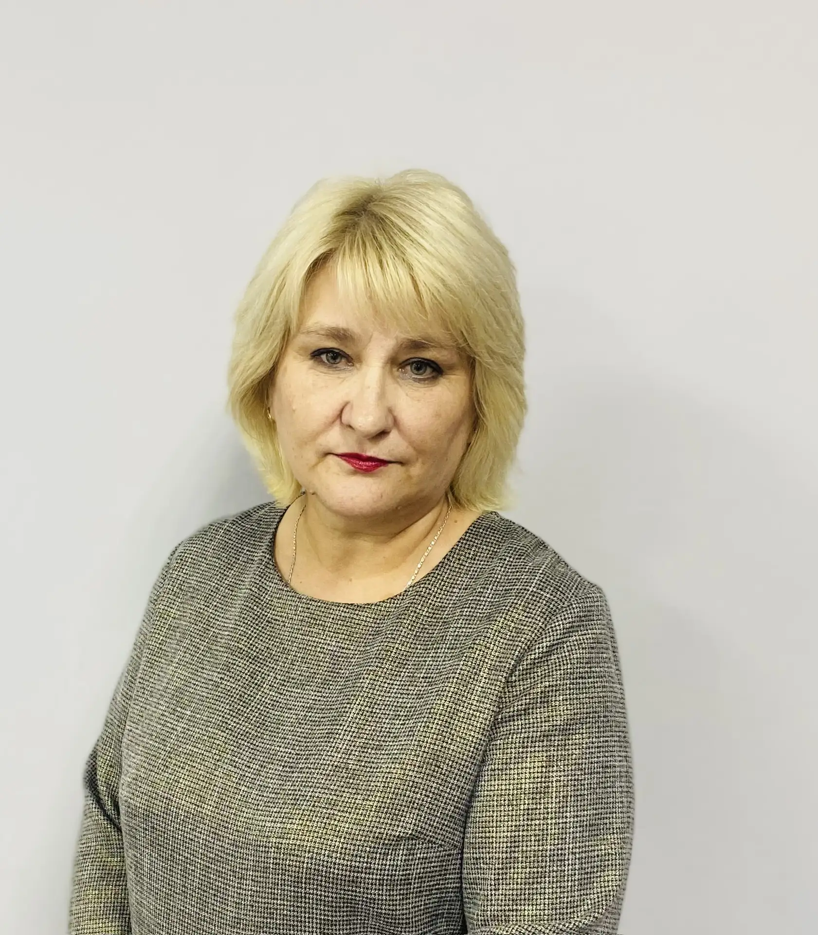 Шелехова Марина Ивановна.