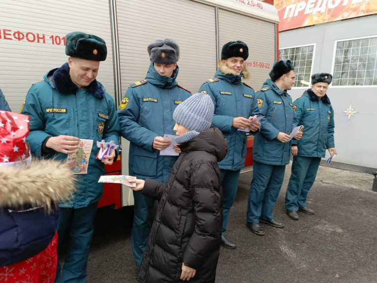 Российский детский Дед Мороз от Движения Первых.