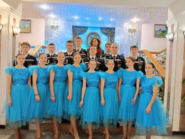 Городской кадетский бал "Кружится вальса вихрь шумный".
